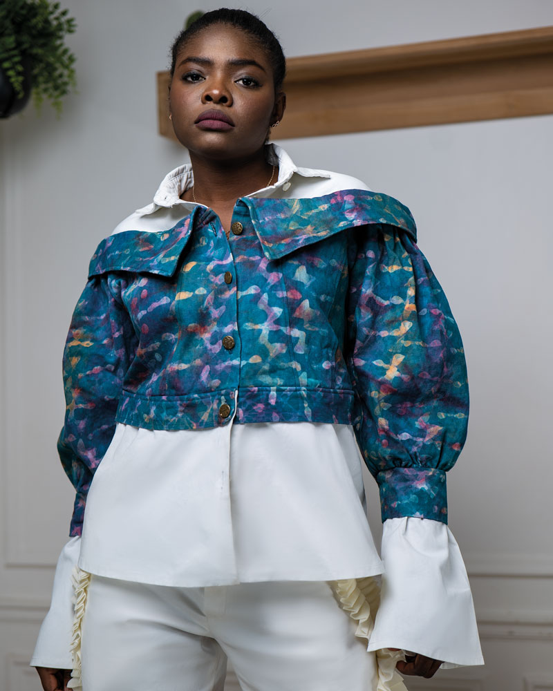 Blouson jeans deux en un teinté Kroskel x Paola Audrey